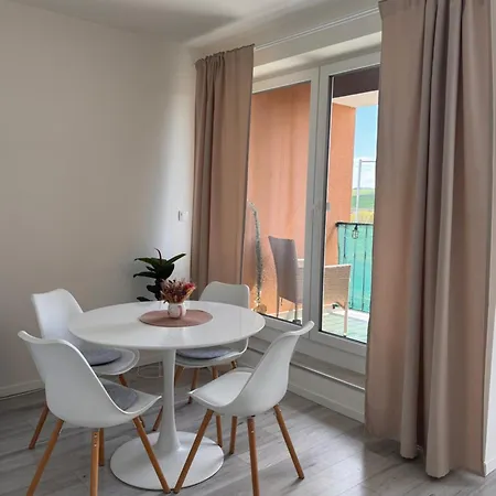 Spissky Hrad- No Party Apartment *