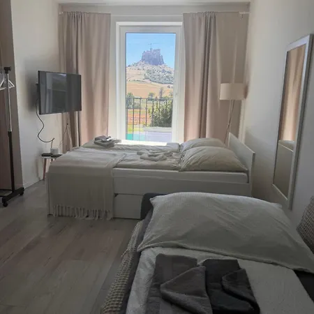 Spissky Hrad- No Party Apartman